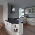 Villa Stor I Lendemarke *