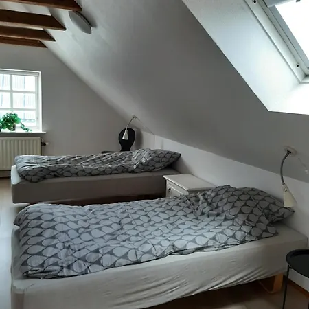 Villa Stor I Lendemarke Stege
